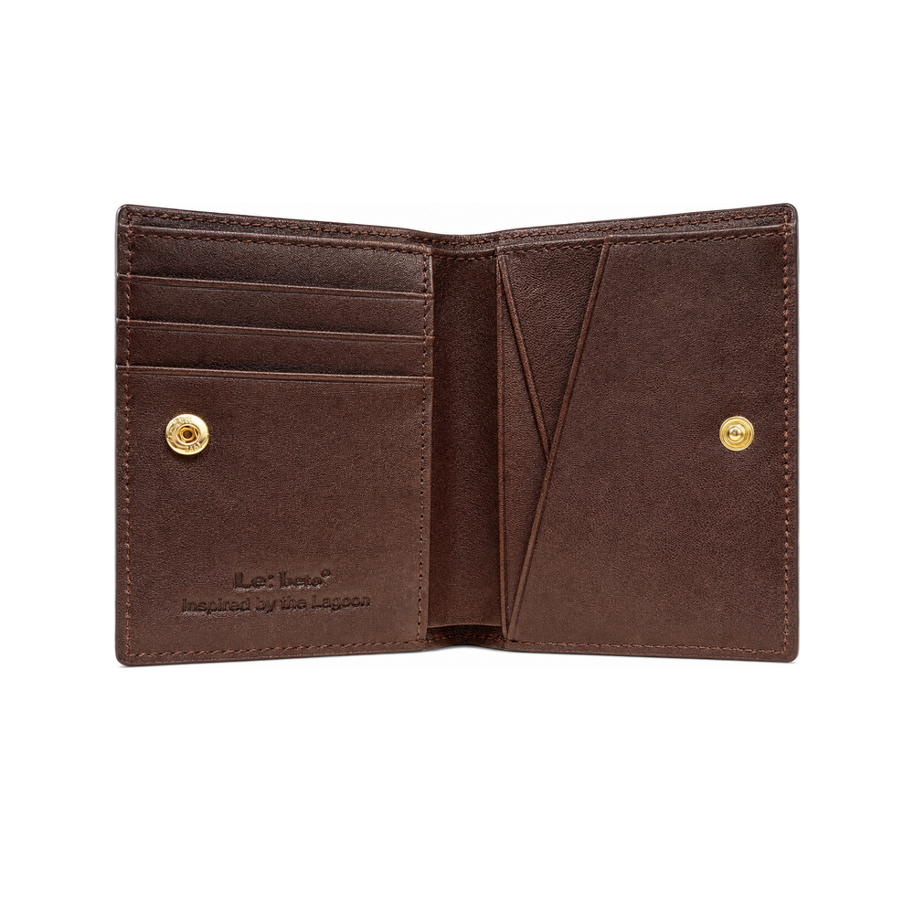 LE: BETO Cove Dark Brown Bifold Wallet Interior Open